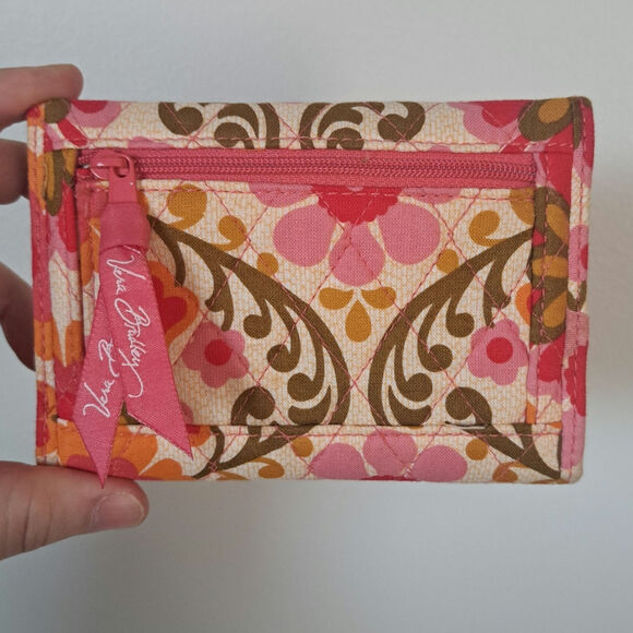 Vera Bradley Folkloric Quilted Wallet Retired Pattern - Picture 2 of 6
